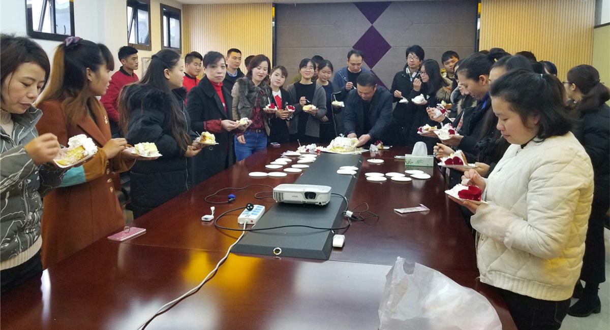 AG九游会国际官网控股祝全天下女王节日快乐！