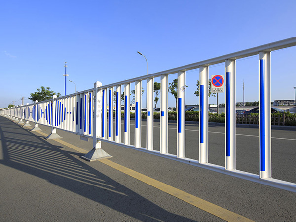 可移动市政防眩光护栏的作用和特点？？？？？