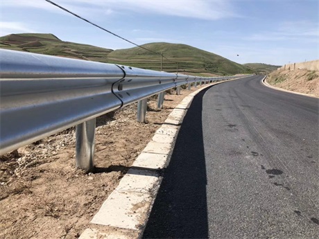 波形护栏的分类、用途、表面处理、特点是怎么样的？？？？？？？